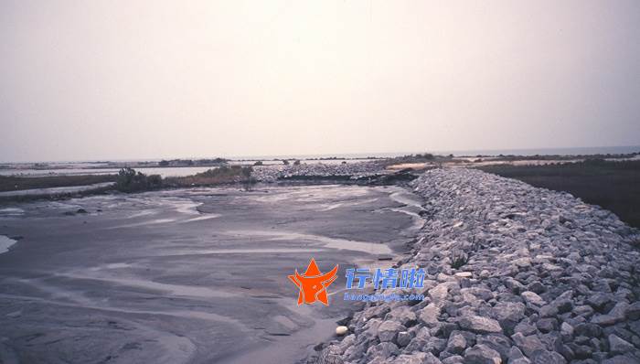 今日股市行情指数多少- 两市股票指数下午再度下探 沪深指数跌近1%创业板指暴跌超3% 