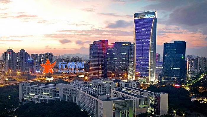 杨百万最新大盘分析_板块多数下跌，沪指接近收平