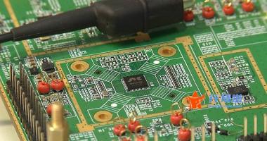 大盘分析以及个股分析：两市双双低开，沪指跌幅0.12%
